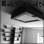 auch die Leuchte ist mit Zirbe hergestellt <br><a href='../html/img/pool/2_Klieber_Regal3.jpg' target='_blank'>Vollbild anzeigen</a>