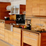 Birnenholzküche zeitlose Eleganz <br><a href='../html/img/pool/Mobiliar_kochen_Birne_massivKueche_Ansicht2.jpg' target='_blank'>Vollbild anzeigen</a>