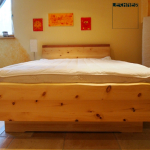  <br><a href='../html/img/pool/SH_Bett2.jpg' target='_blank'>Vollbild anzeigen</a>